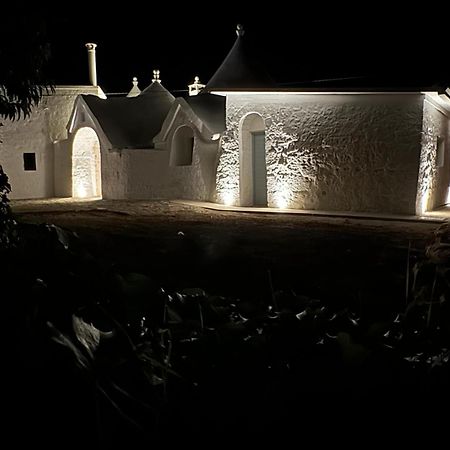 Trulli In Contrada - Monopoli Pensionat Exteriör bild