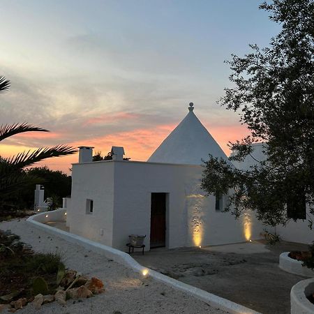 Trulli In Contrada - Monopoli Pensionat Exteriör bild