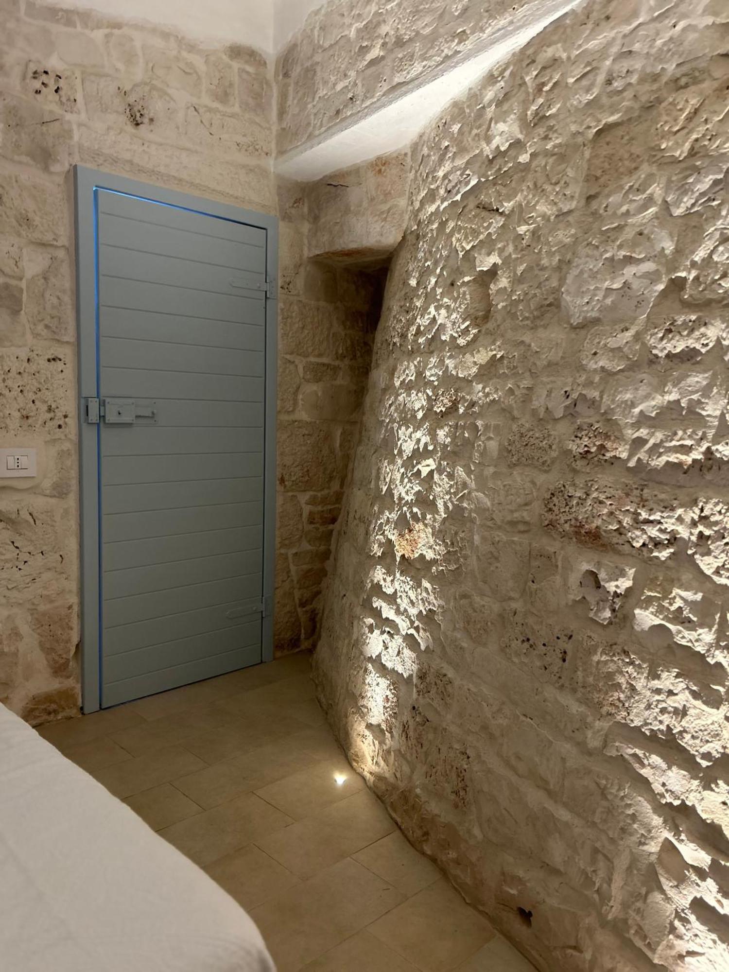 Trulli In Contrada - Monopoli Pensionat Exteriör bild
