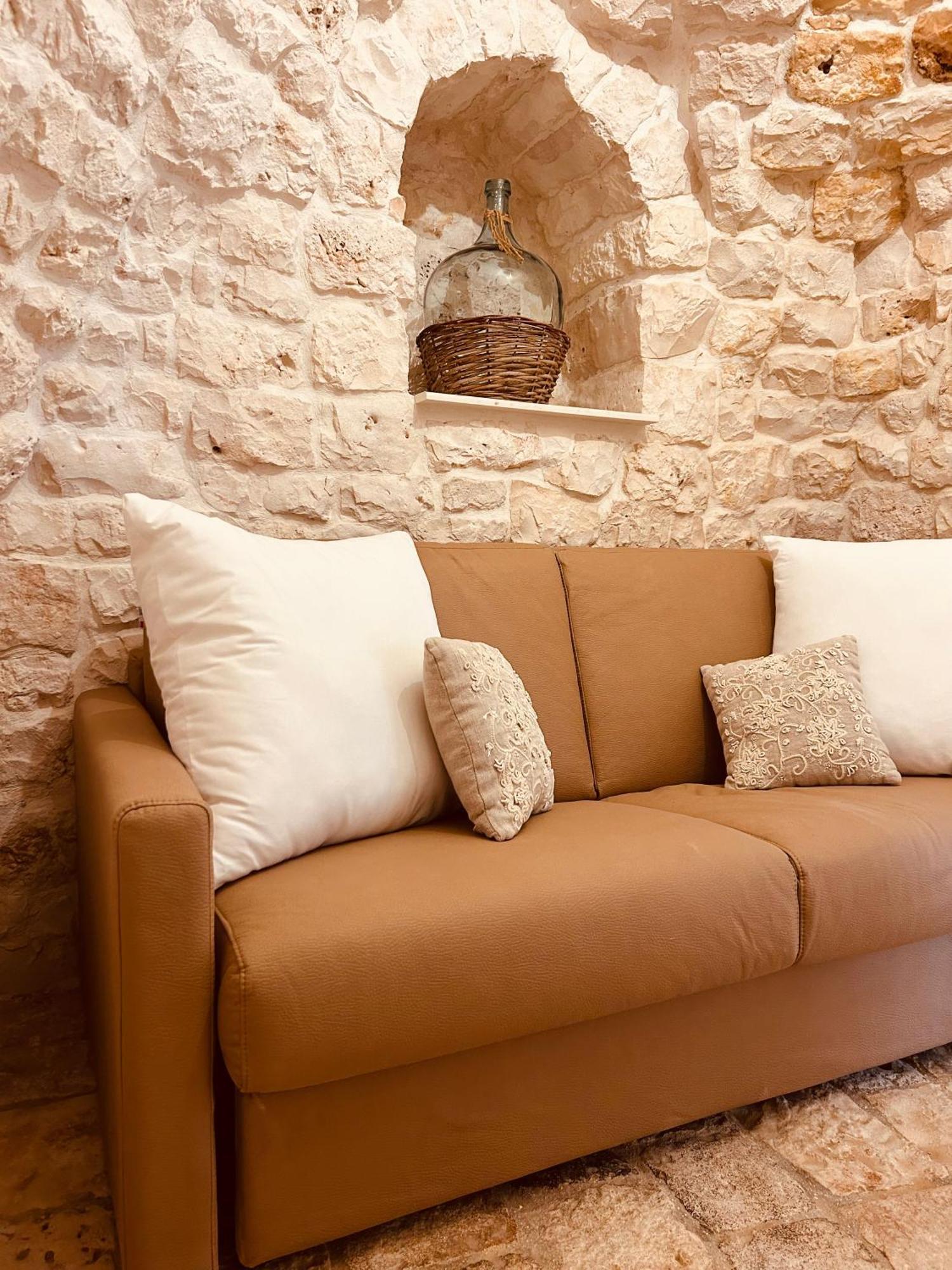 Trulli In Contrada - Monopoli Pensionat Exteriör bild