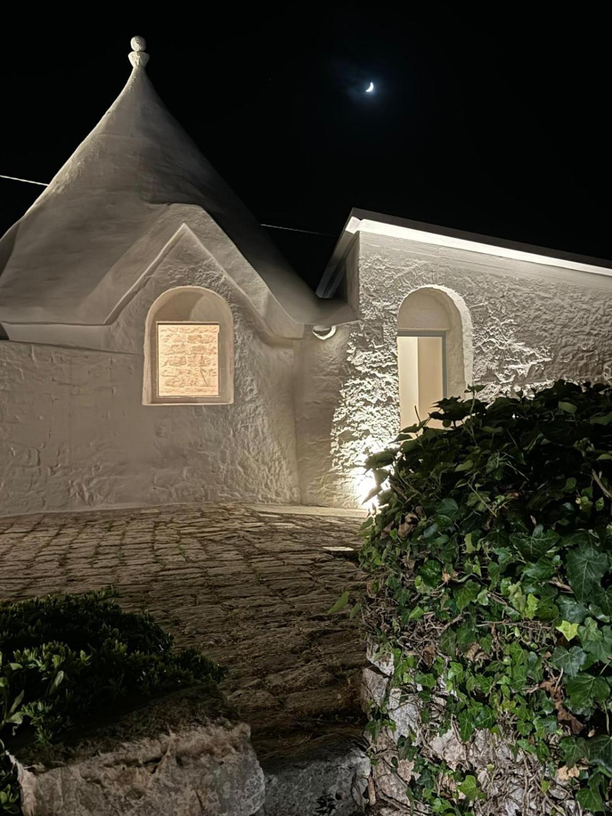 Trulli In Contrada - Monopoli Pensionat Exteriör bild