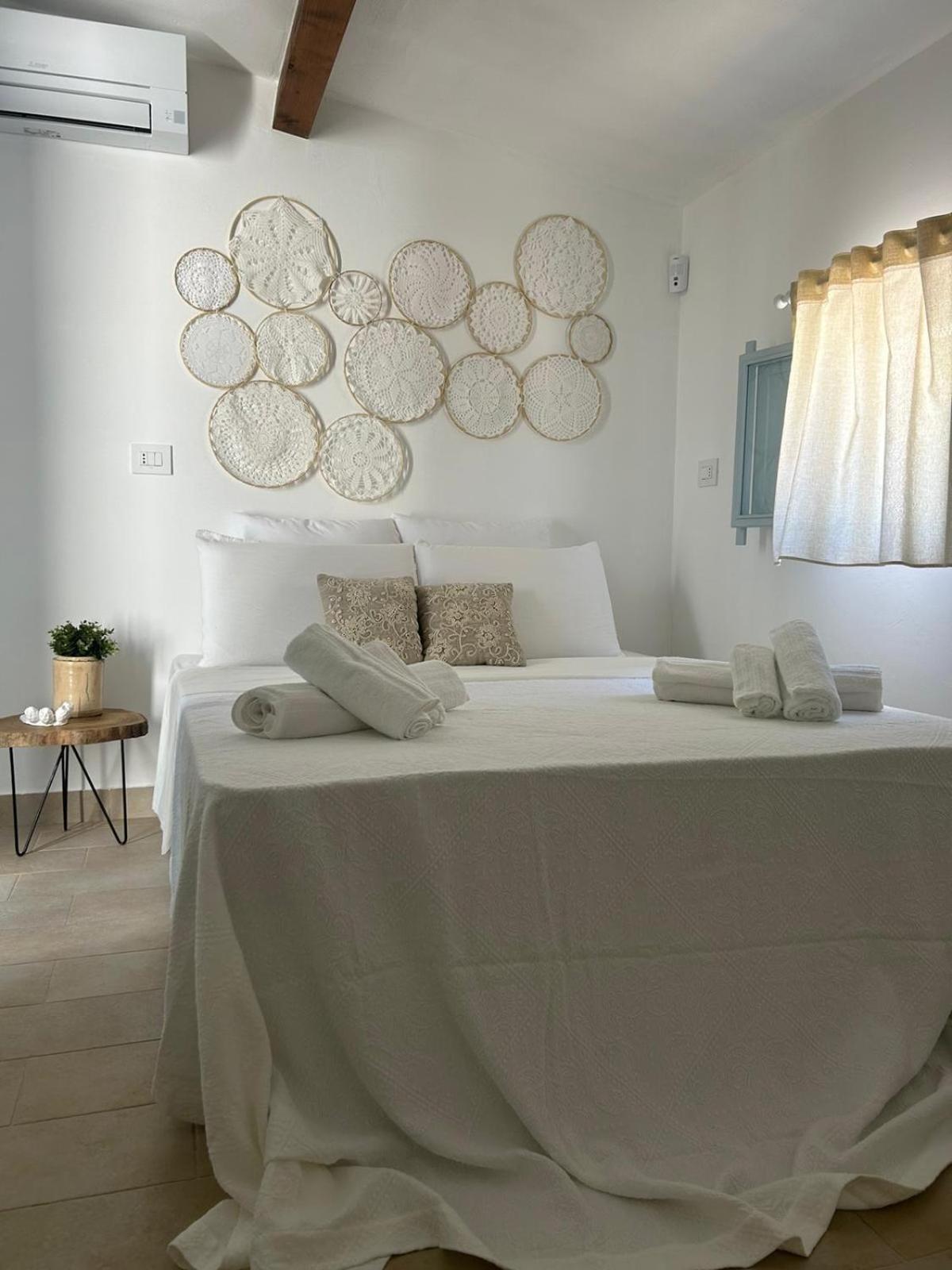 Trulli In Contrada - Monopoli Pensionat Exteriör bild